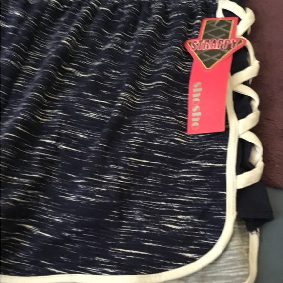 NWT Showsho Strappy Shorts Size Large - Picture 5 of 12